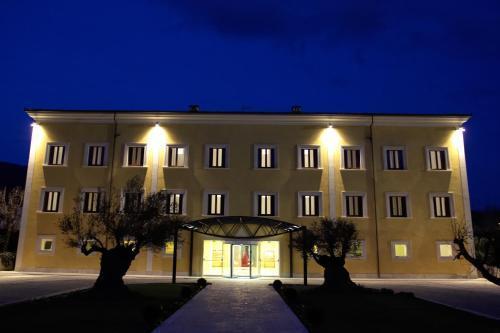 La Dimora Del Baco Hotel LʼAquila Екстериор снимка