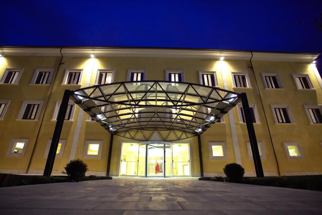 La Dimora Del Baco Hotel LʼAquila Екстериор снимка